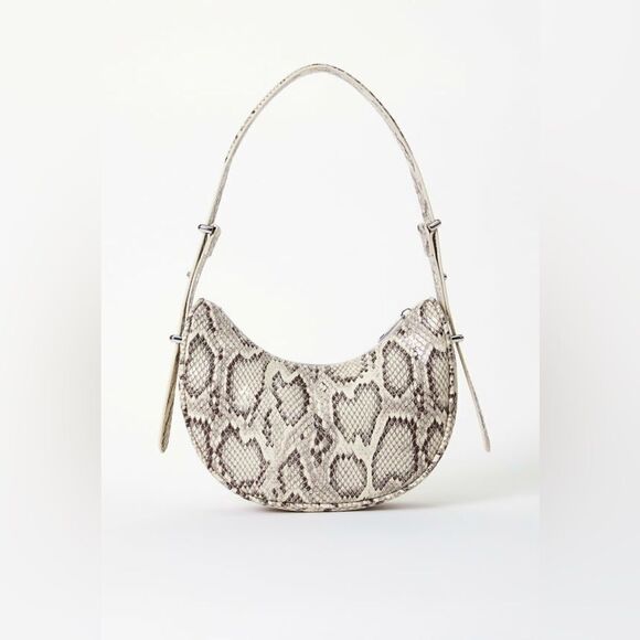 The Minimal Shoulder Bag - Picture 2 of 5